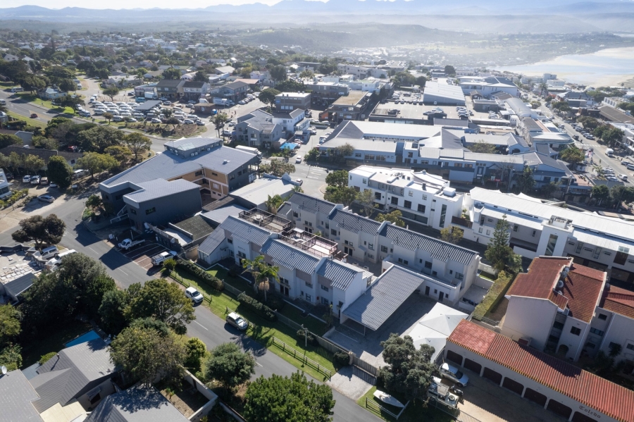 4 Bedroom Property for Sale in Plettenberg Bay Central Western Cape